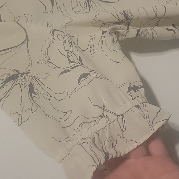 Fun2Fun Blouse - Picture 4 of 6